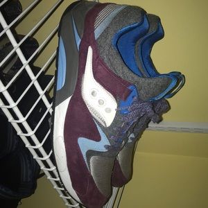 Saucony
